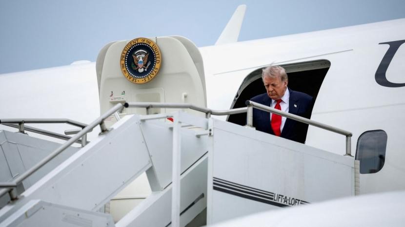 11trump-air-force-one.jpg