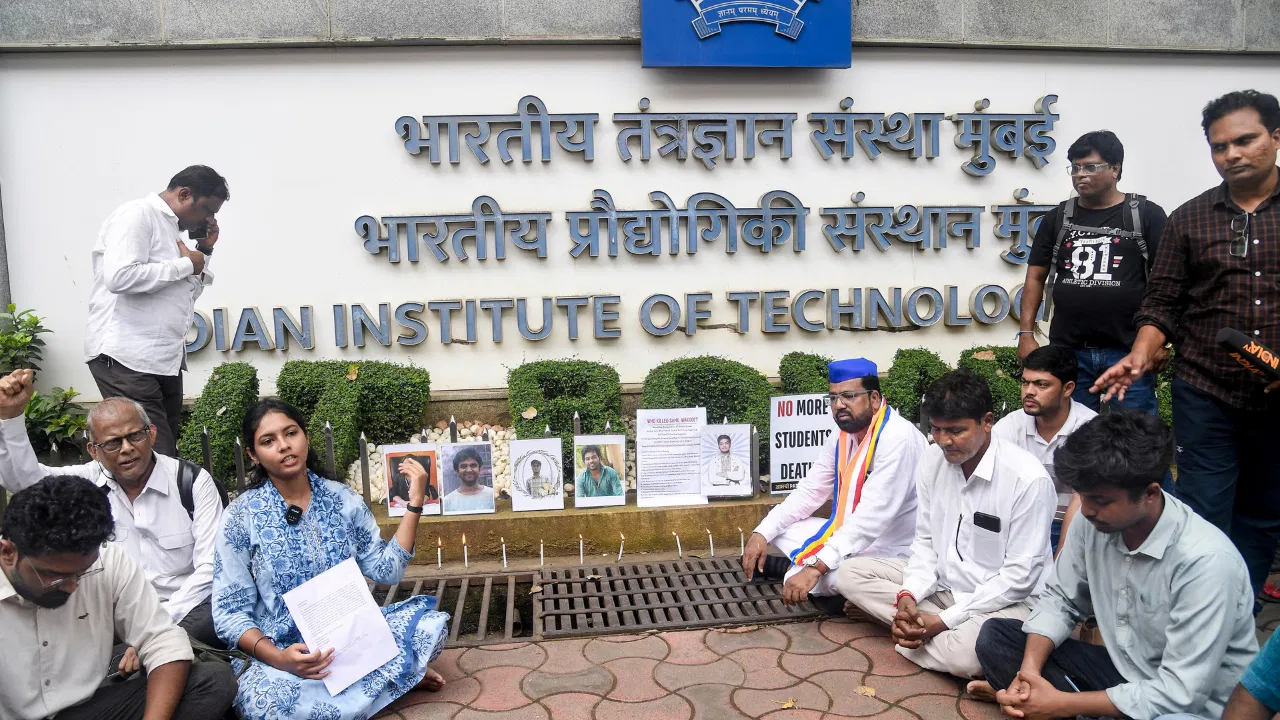 IIT-Bombay-students-say-protest-was-not-to-justify-academic-misconduct-after-Sahil-Wakodes-death.png