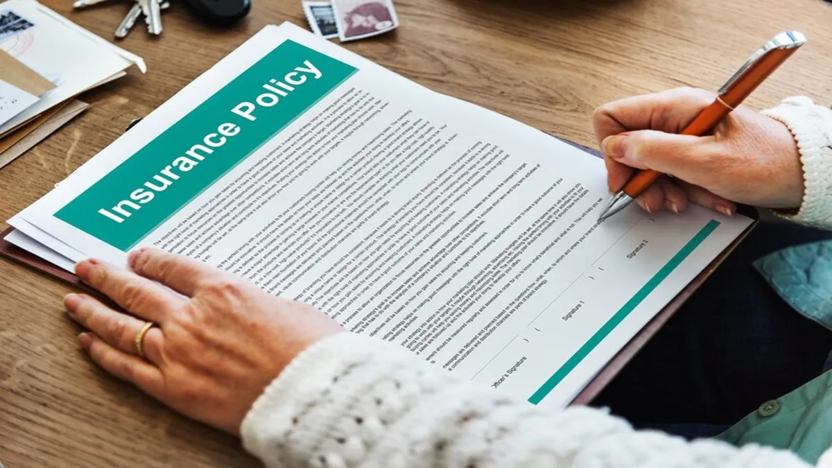 Insurance-policy-1.webp
