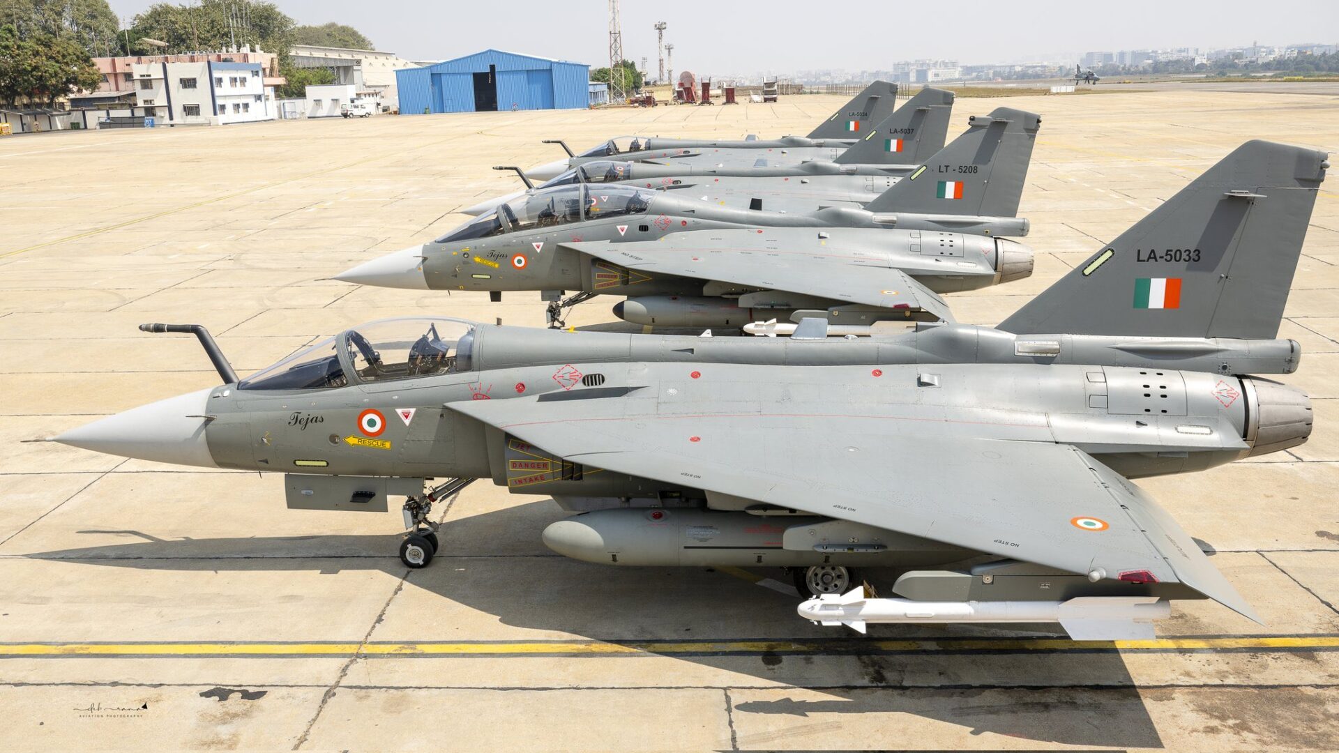 hal-tejas-mk-1a-indias-homegrown-fighter-jet-iafs-first-v0-lgebiba90aie1.jpg